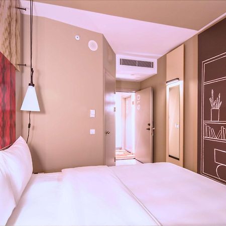 Ibis Istanbul West Hotel Bagian luar foto