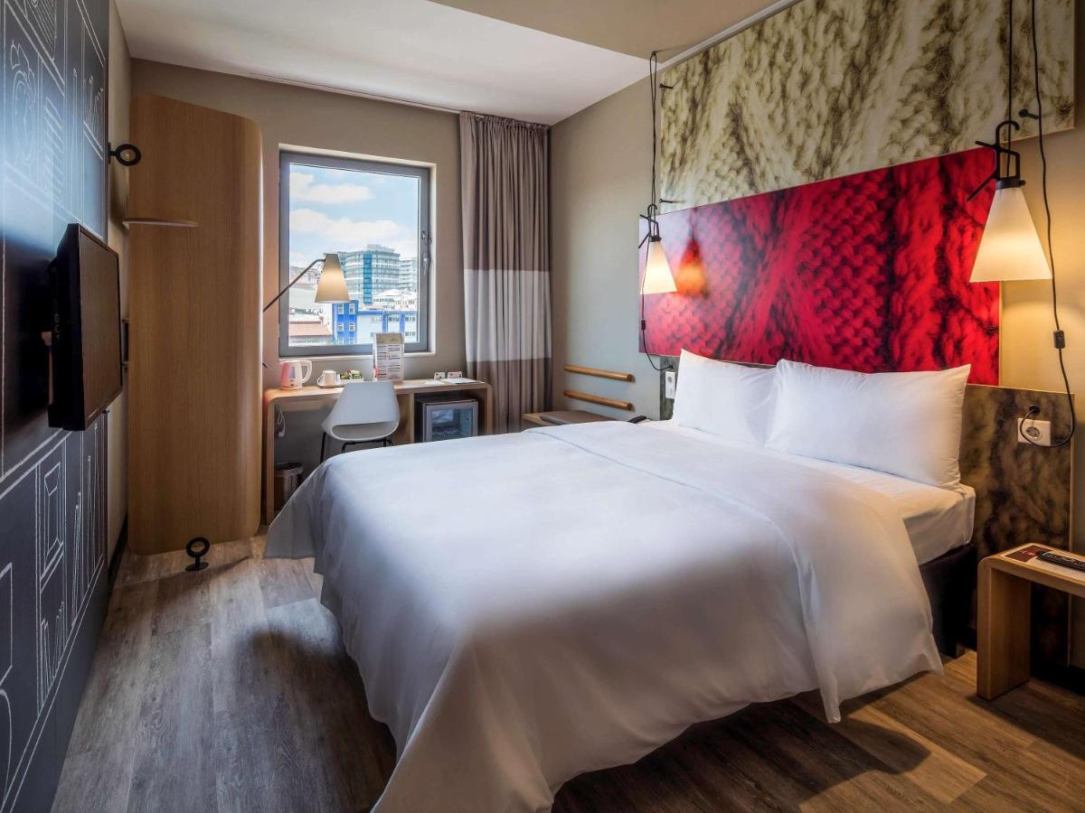 Ibis Istanbul West Hotel Bagian luar foto